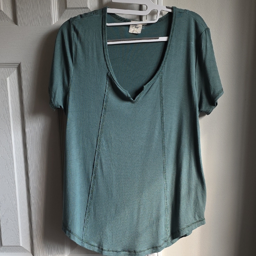 White Crow Deep V-Neck Short Sleeve Tee - Green